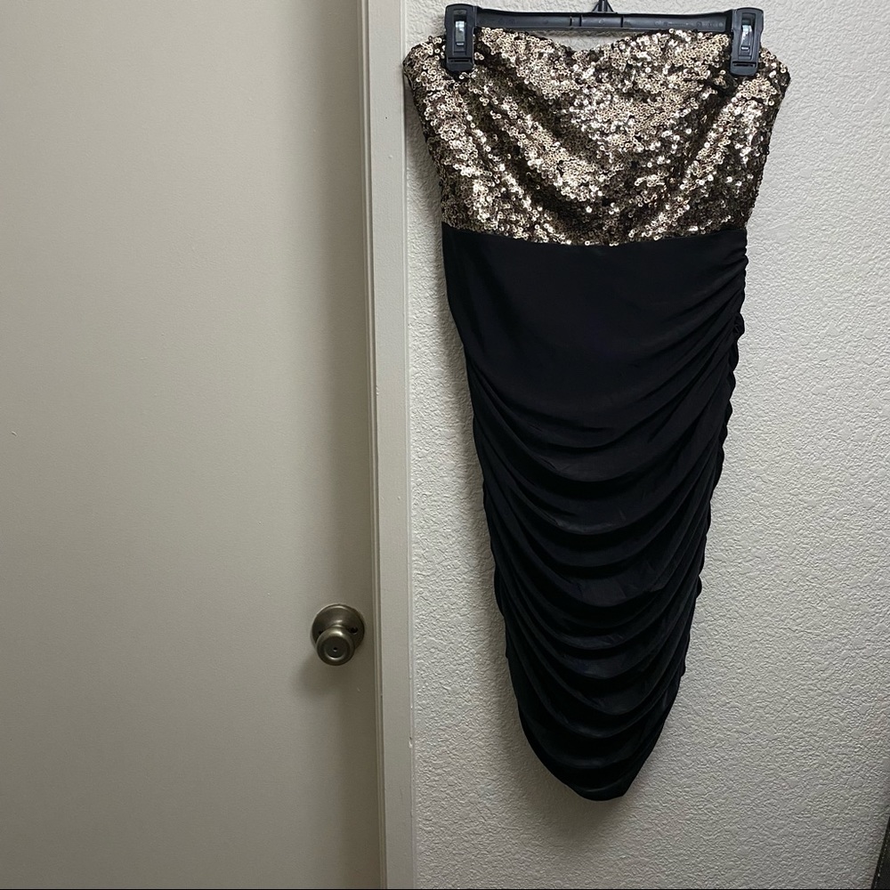 WOMEN STRAPLESS SEQUINS BODYCON DRESS